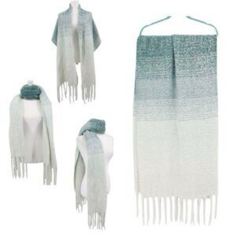 Mer Sea‎ Gradient Knit Scarf with Fringe